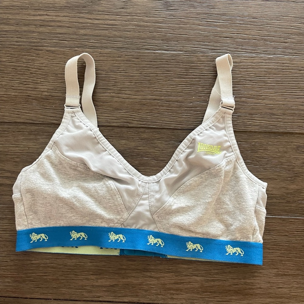 Lonsdale sports bra 34D
